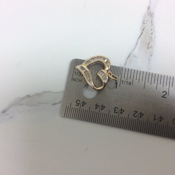 14k Real Solid Gold Real Baguette Diamond Heart Charm Pendant 2.80gr   .45ct - Picture 8 of 8